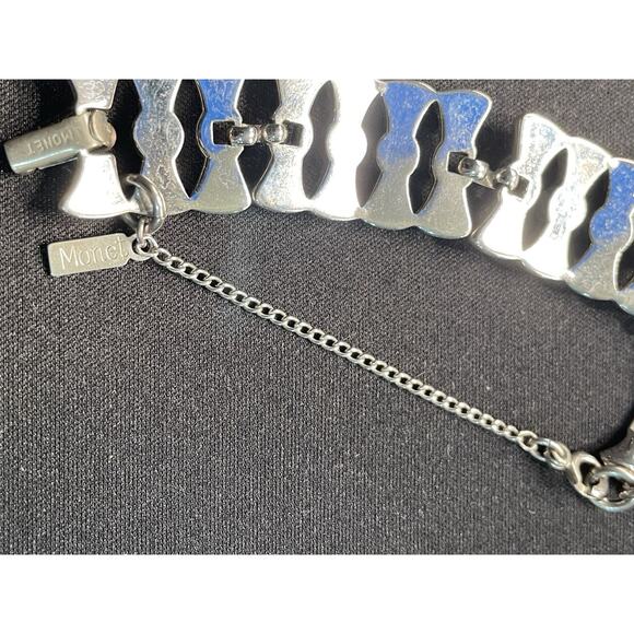 Vintage Monet Interconnected Link Bracelet Silver Tone with Safety Chain Signed - Picture 2 of 4